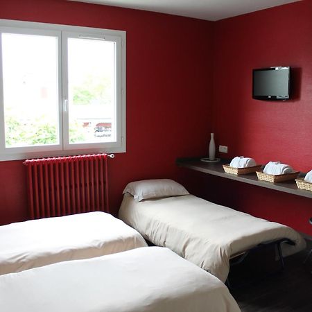 La Hourquie Cafe Hotel Morlaas Quarto foto